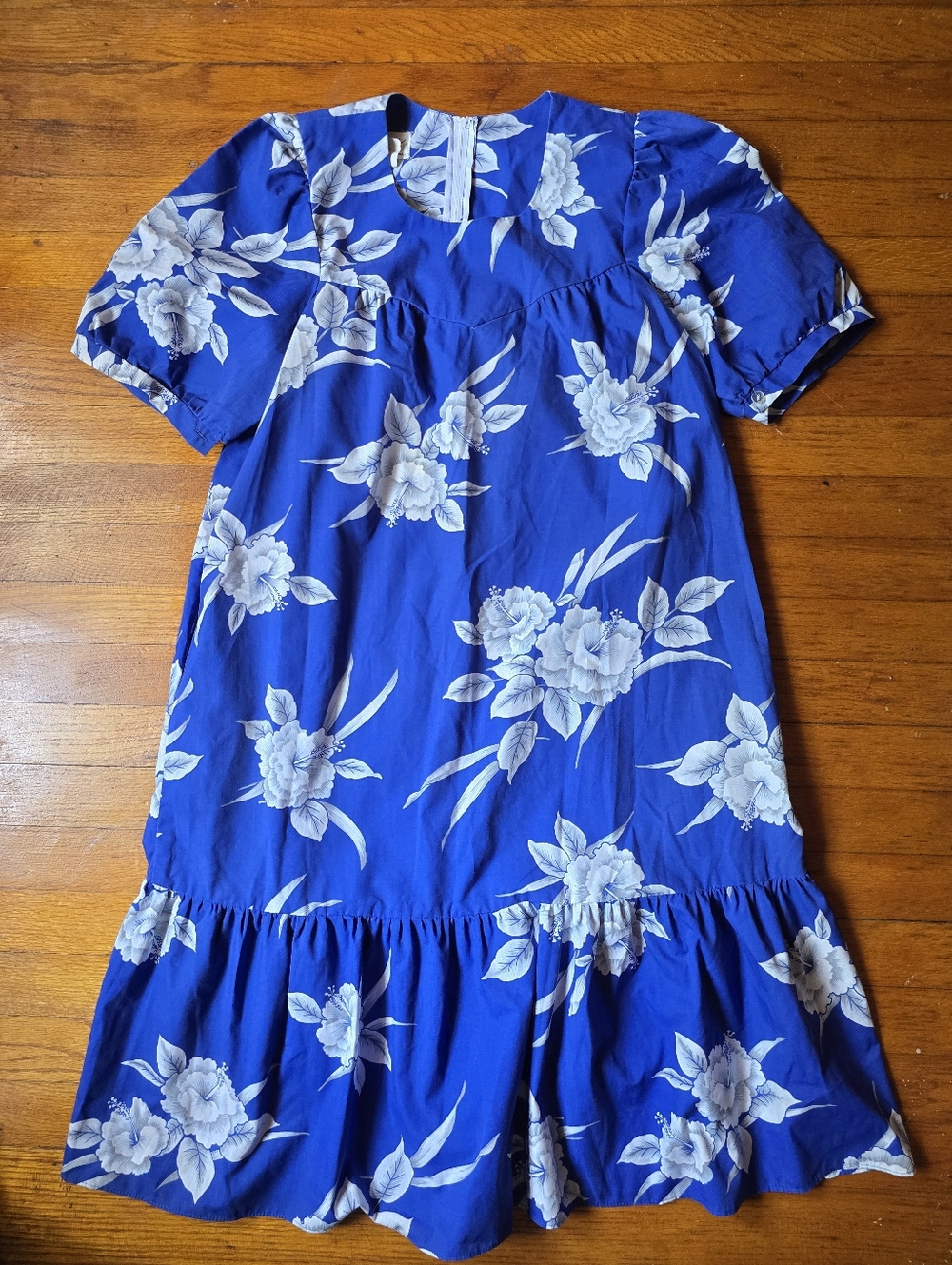 Vintage 80s Hawaiian Muu Muu Housedress Helena's Hawaii Medium Cotton Blend